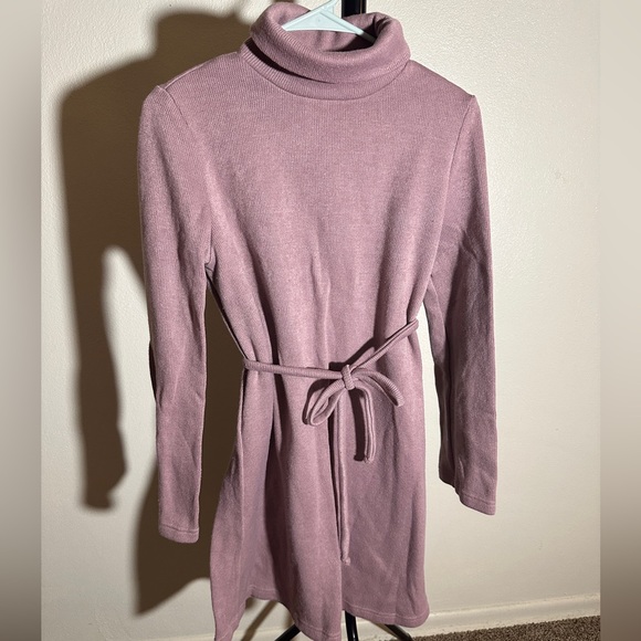 Knitted pink dress - Picture 1 of 3